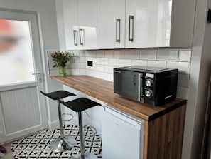Private kitchen - Cozy 3 bed house well located for Salford and Manchester (Salford)