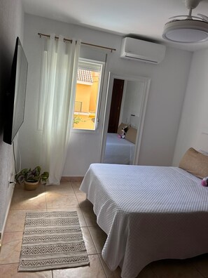 3 Schlafzimmer, Bügeleisen/Bügelbrett, kostenloses WLAN, Bettwäsche