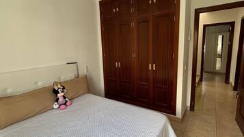 3 chambres, fer et planche Ă repasser, Wi-Fi gratuit, draps fournis