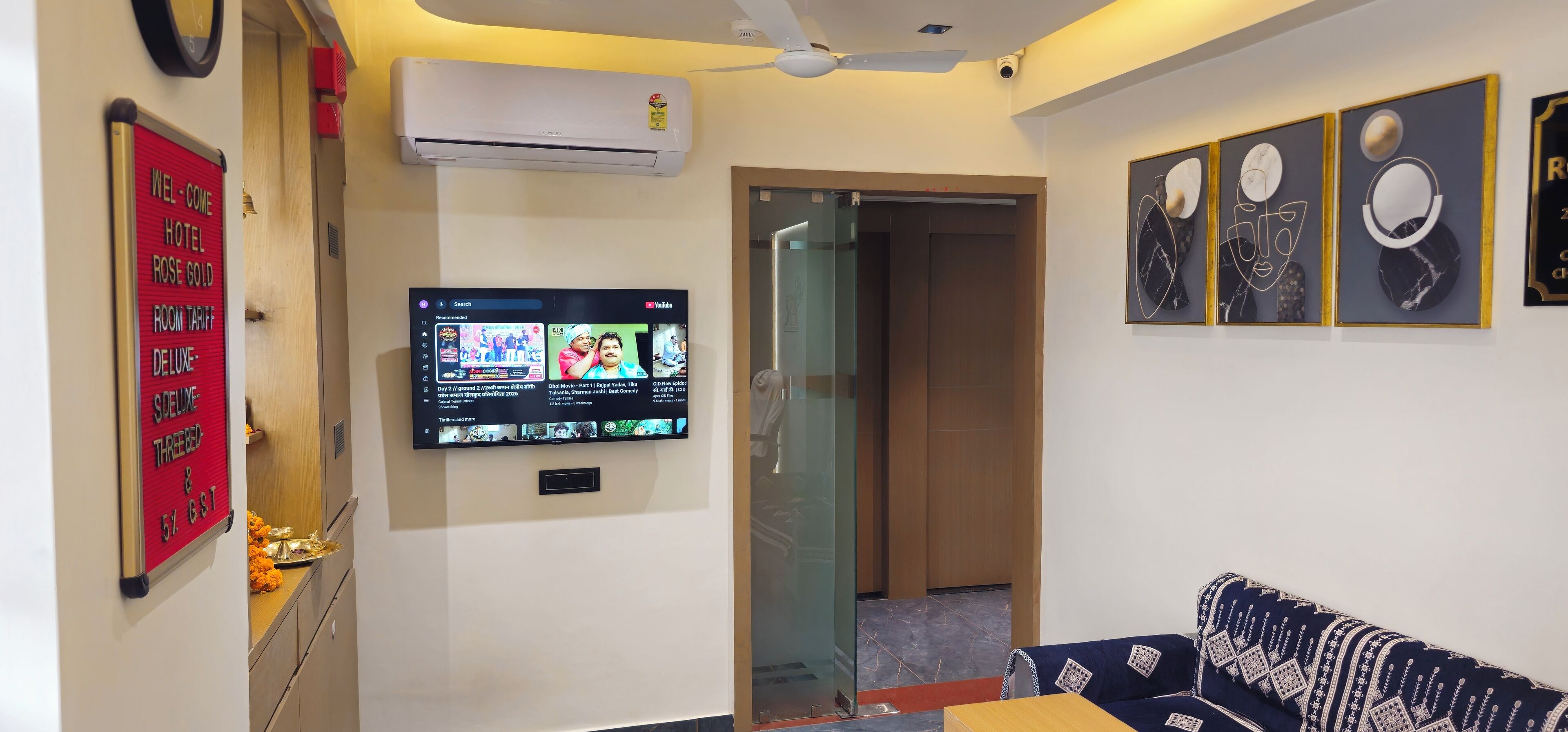 Deluxe Double Room, City View | Interior