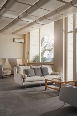 Lobby sitting area - Europa Grand Hotel  (Lerici)