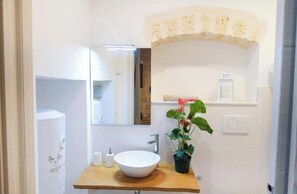 Shower, hair dryer, bidet, towels - Urban Flat Garibaldi 38 (Bari)