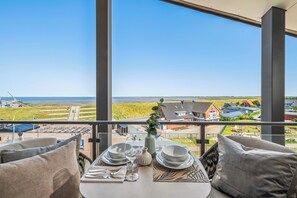 Outdoor dining - The View A11 Deichperle - sea view, garden furniture, elevator, shared. Sauna (Dagebüll)