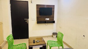 Zimmer, Balkon, Stadtblick | Innenbereich