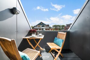Outdoor dining - The View A13 Küstenkoje – Sea View, Shared Sauna, Elevator, Garden Furniture (Dagebüll)
