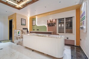 Reception - Treebo Grace Stays (Bhubaneshwar)
