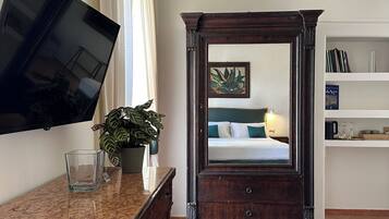 1 chambre, coffres-forts dans les chambres, fer et planche Ă repasser