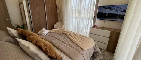 Bügeleisen/Bügelbrett, Internetzugang, Bettwäsche