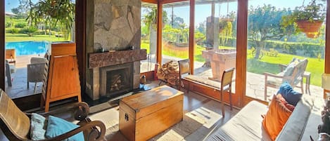 House | 4 bedrooms, Internet