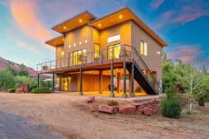 1 bedroom, Internet - NEW Cimaron Butte Studio Laundry Kitchenette (Sedona)