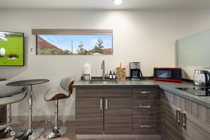 Apartment, Accessible | 1 bedroom, Internet - NEW Cimaron Butte Studio Laundry Kitchenette (Sedona)