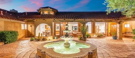 House | 4 bedrooms, Internet