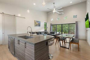 Apartemen | 2 kamar tidur dan internet