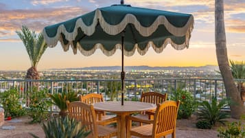 Villa | 7 bedrooms, Internet