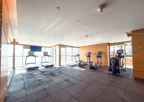 House - Stayshort - Studio in Damac Hills Sleeps 3 With Balcony (Dubai)
