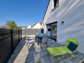 Outdoor dining - House in Sarzeau Penvins, 7 pers, near beach, pets allowed (Sarzeau)