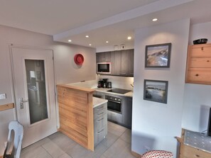 Fridge, oven, dishwasher, coffee/tea maker - Charming duplex 3 bedrooms, Aravis view, Le Grand-Bornand (Le Grand-Bornand)