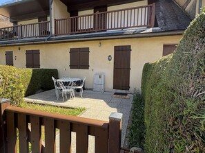Outdoor dining - Cozy chalet, 4 pers., parking, near cable car (Cauterets)