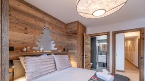 Unclassified image, 3 of 15, button - Luxury apartment, Alpe d'Huez center (Huez)