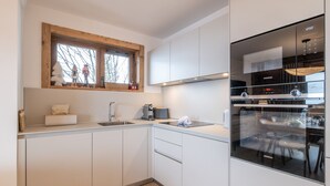 Unclassified image, 4 of 15, button - Luxury apartment, Alpe d'Huez center (Huez)