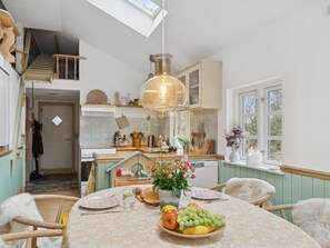 Dining - "Holmfridur" - 1.1km from the sea by Interhome (Gørlev)