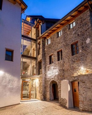 Exterior - Hotel borgo Antico (Albiano)