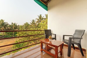 Deluxe Double Room | Balcony - Treebo Sands & Serenity (Gokarna)