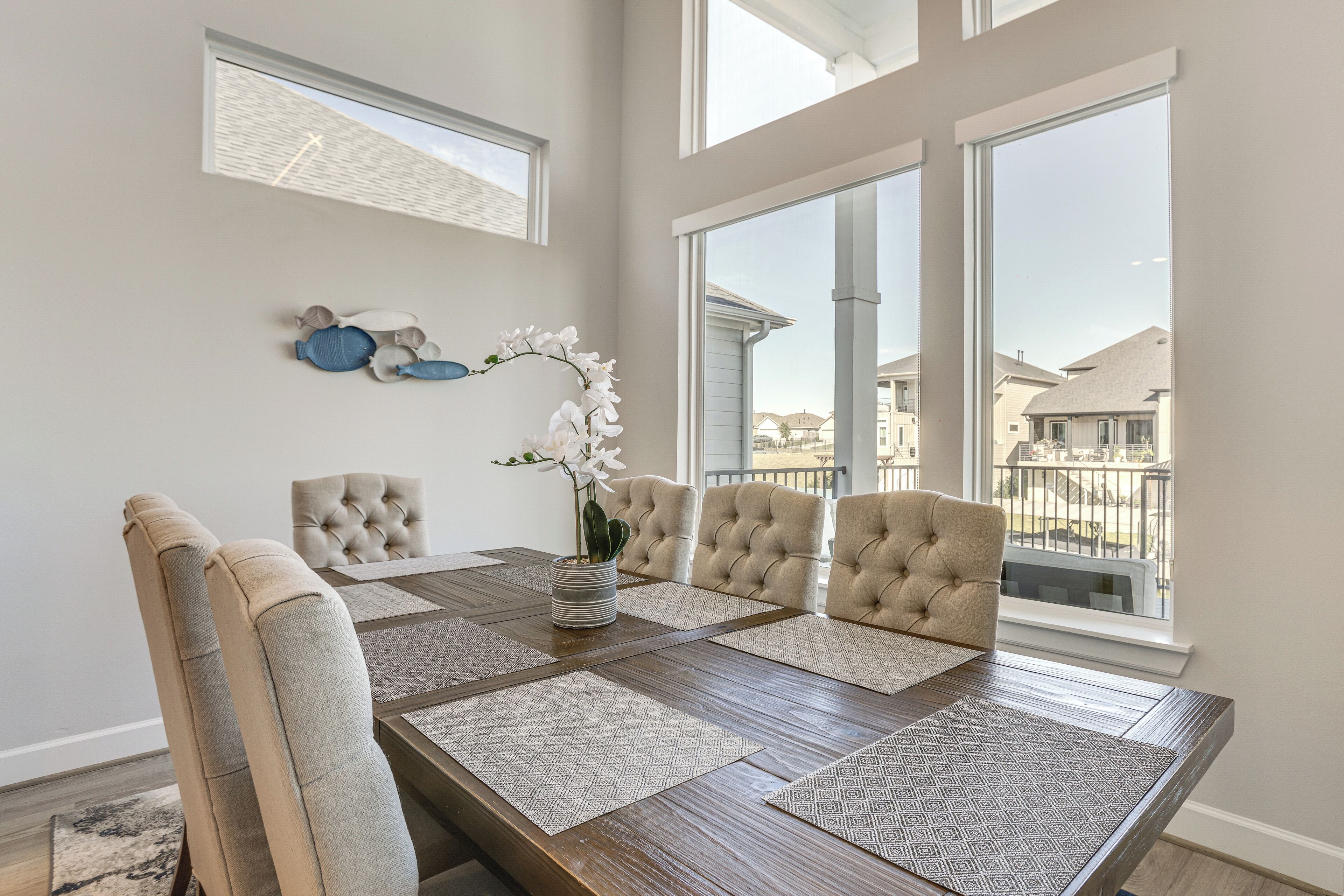 House (5 Bedrooms) | Interior