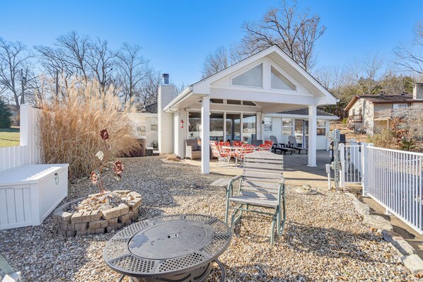 House (3 Bedrooms) | Interior - Private Hot Tub, Fire Pit! Lakefront Ozarks Escape (Gravois Mills)