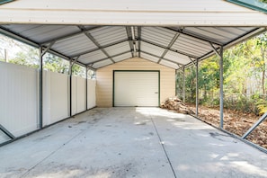 House (4 Bedrooms) | Interior - 5 Mi to Silver Springs State Pk: Gem w/ Game Room! (Ocala)