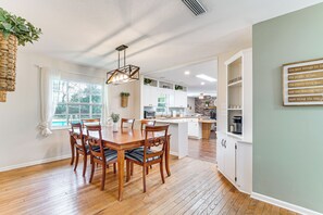 บ้านพัก (4 Bedrooms) | ภายใน