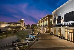 Exterior - 546 Augusta Drive-6 Seat Golf Cart, Beach Access, Resort Pool, Golf Course! (Miramar Beach)