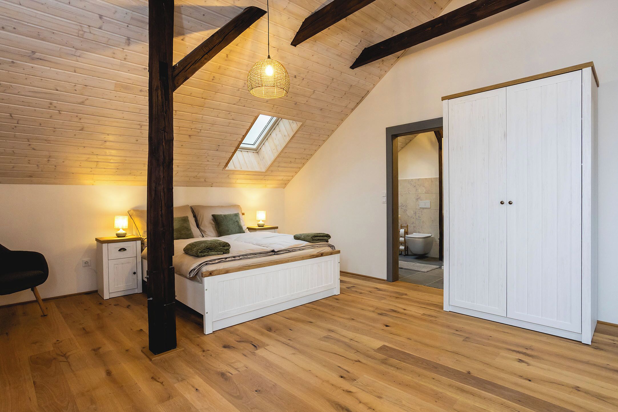 6 chambres, Wi-Fi, draps fournis