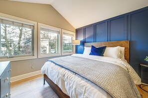 Interior - 1 Mi to Medical District: Seattle Townhome w/ Deck (Seattle)