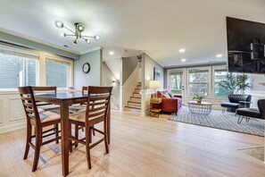 Apartment (3 Bedrooms) | Interior - 2 Mi to Matches at Lumen Field! Seattle Townhome (Seattle)