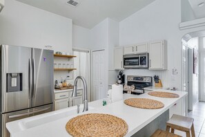 House (4 Bedrooms) | Interior - 15 Mi to Disney World: Family-friendly Getaway! (Davenport)