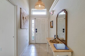 House (4 Bedrooms) | Interior - 15 Mi to Disney World: Family-friendly Getaway! (Davenport)
