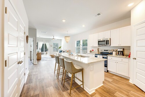 Near Golf Courses: Family Home in Ocean Isle Beach