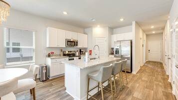 Apartment (4 Bedrooms) | Interior