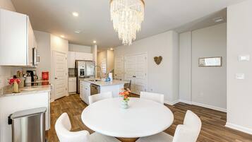Apartment (4 Bedrooms) | Interior