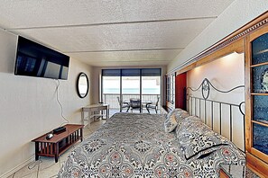 Apartment (3 Bedrooms) | Interior - Luxury Perks, Corner 3br: Suntide III - Unit 1001 (South Padre Island)