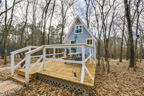 Forest-view Gem w/ Deck: 8 Mi to Hawkins Beach