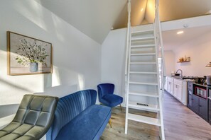 Interior - Forest-view Gem w/ Deck: 8 Mi to Hawkins Beach (Hawkins)