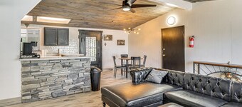 1 Mi to Main St Eats! Single-level Red Bluff Home