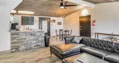 1 Mi to Main St Eats! Single-level Red Bluff Home
