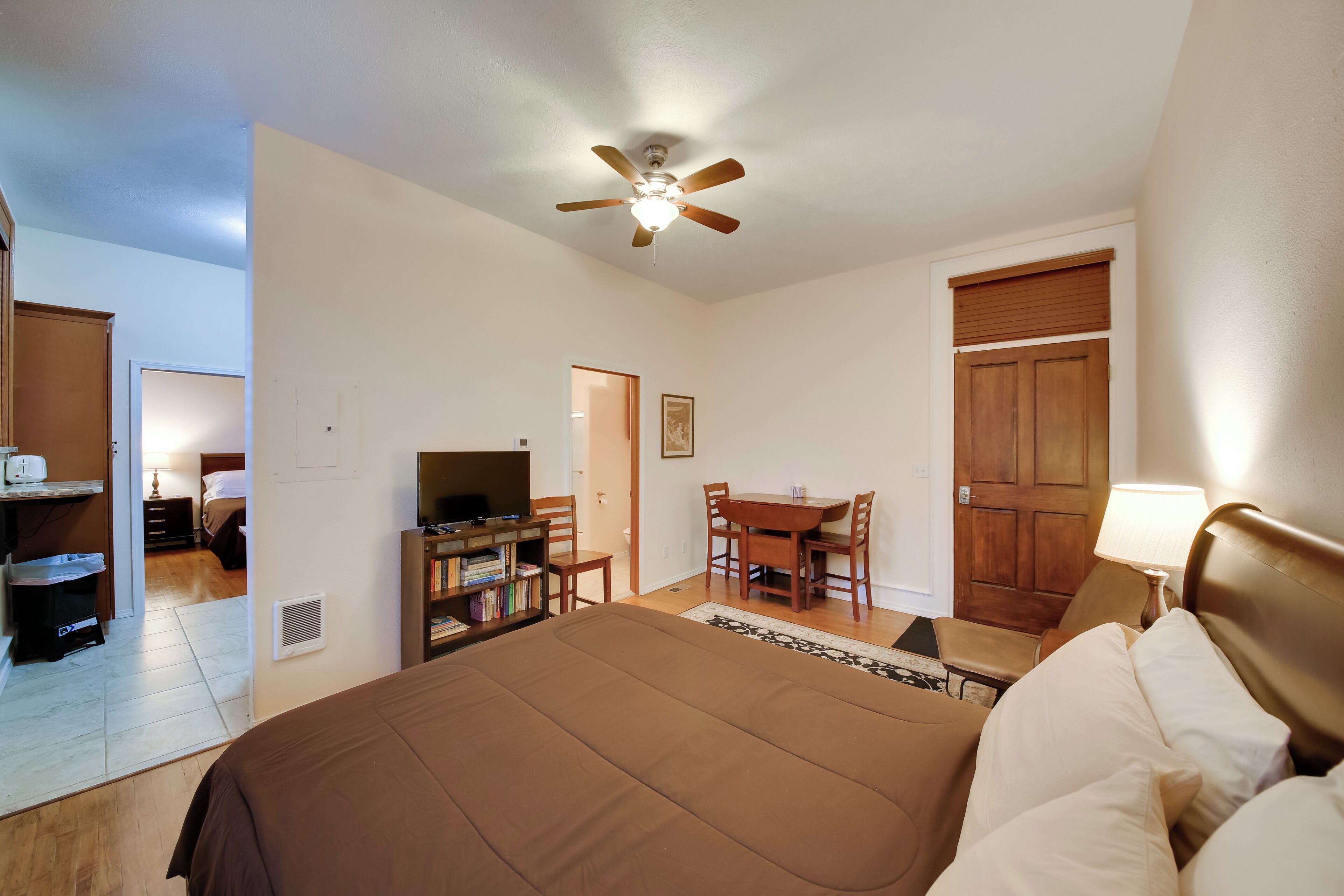 Apartment (1 Bedroom) | Interior