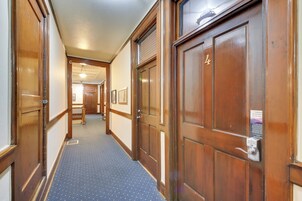 Apartment (0 Bedroom) | Interior