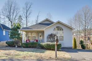 Interior - 2 Mi to Pickwick Landing State Park: Home w/ Yard (Counce)