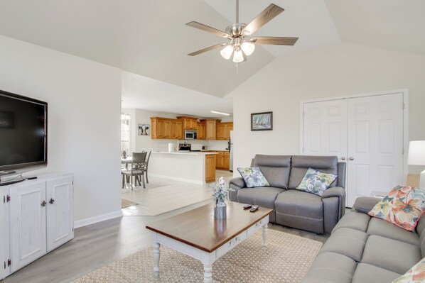 Interior - 2 Mi to Pickwick Landing State Park: Home w/ Yard (Counce)