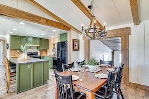 Talo (4 Bedrooms) | Sisätilat